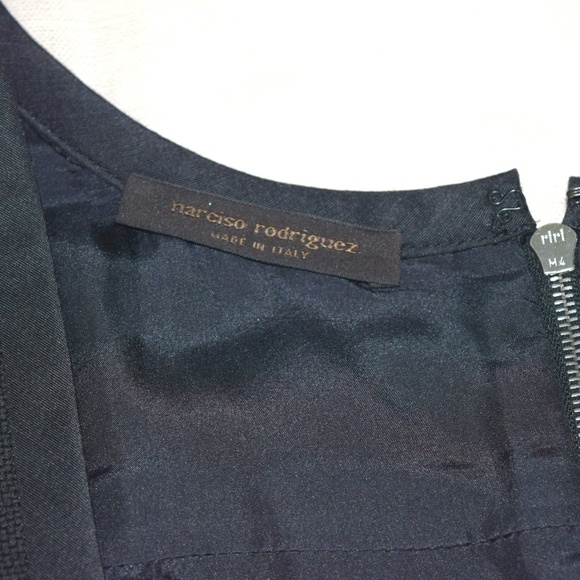 Narciso Rodriguez Scoop Neck Corseted Knee-Length Black and Navy Dress - Picture 5 of 6